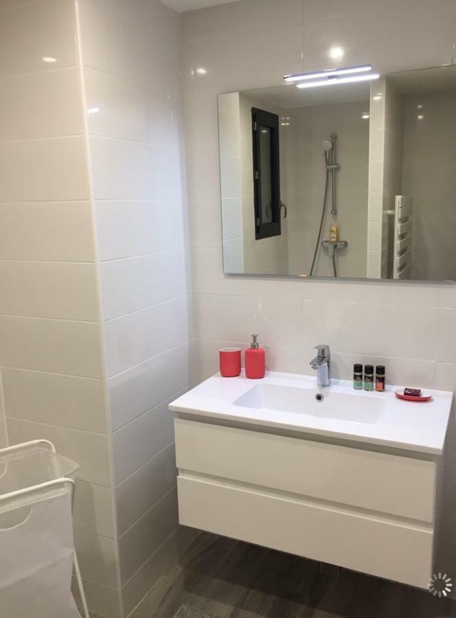 Studio De Prestige Dans Residence Face A La Mer Бандол Екстериор снимка