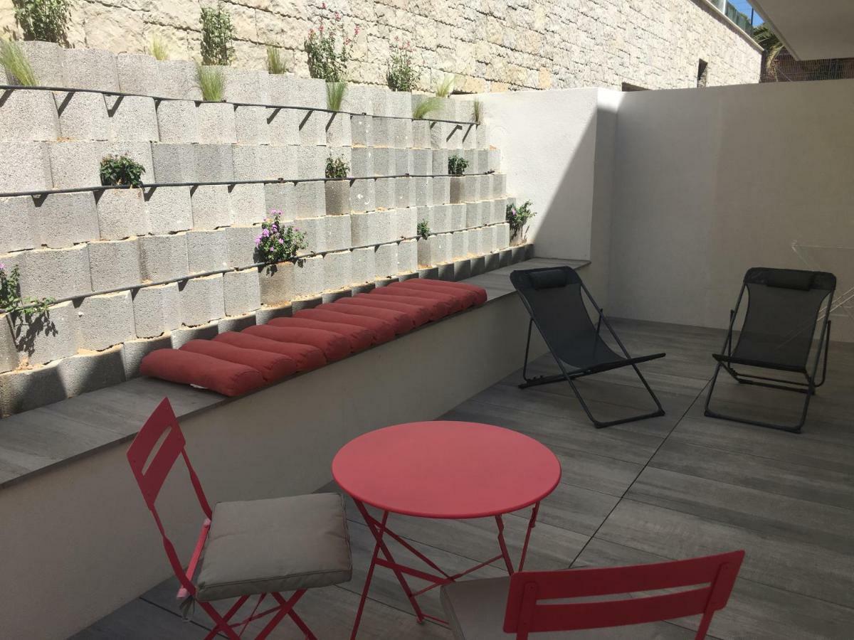 Studio De Prestige Dans Residence Face A La Mer Бандол Екстериор снимка